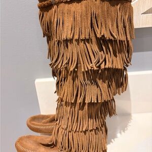 Minnetonka Brown Suede Fringe Moccasins